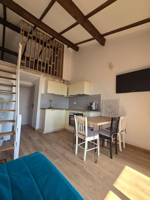 Appartement Duplex Proche De La Mer Saint-Cyprien  Exteriör bild